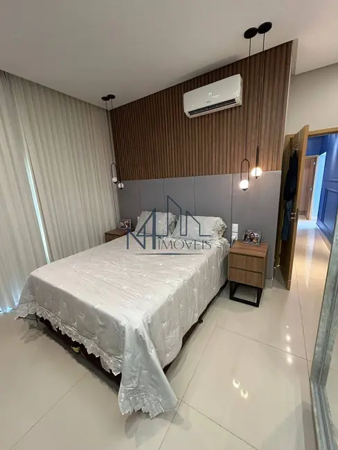 Casa com 3 quartos à venda, 304m2 em Senador Canedo - GO - imagem 5 Foto 5 de Casa com 3 quartos à venda, 304m2 em Senador Canedo - GO
