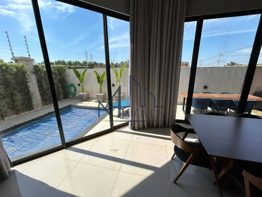 Casa com 3 quartos à venda, 304m2 em Senador Canedo - GO - imagem 9 Foto 9 de Casa com 3 quartos à venda, 304m2 em Senador Canedo - GO