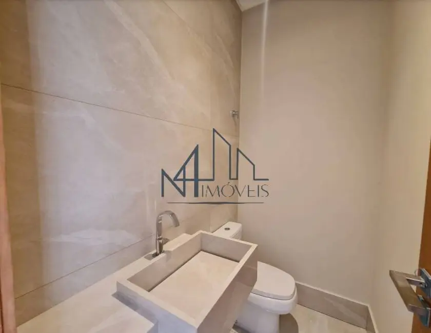 Casa com 3 quartos à venda, 300m2 em Jardins Nápoles, Senador Canedo - GO - imagem 9 Foto 9 de Casa com 3 quartos à venda, 300m2 em Jardins Nápoles, Senador Canedo - GO