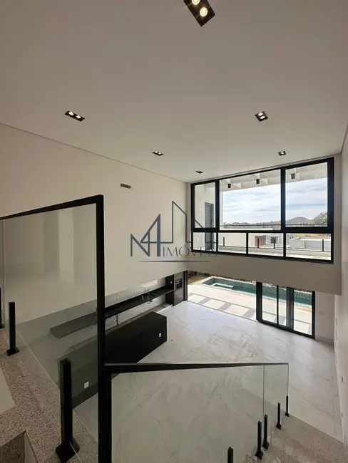 Sobrado com 4 quartos à venda, 375m2 em Jardins Nápoles, Senador Canedo - GO - imagem 8 Foto 8 de Sobrado com 4 quartos à venda, 375m2 em Jardins Nápoles, Senador Canedo - GO