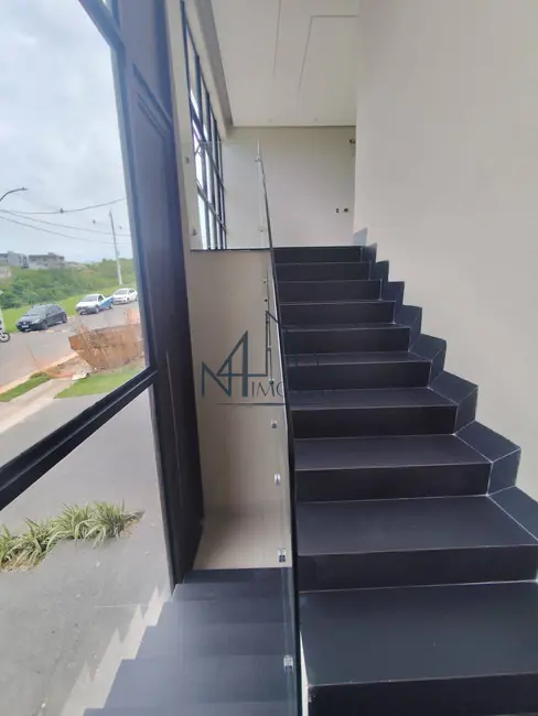 Casa com 4 quartos à venda, 360m2 em Jardins Nápoles, Senador Canedo - GO - imagem 4 Foto 4 de Casa com 4 quartos à venda, 360m2 em Jardins Nápoles, Senador Canedo - GO