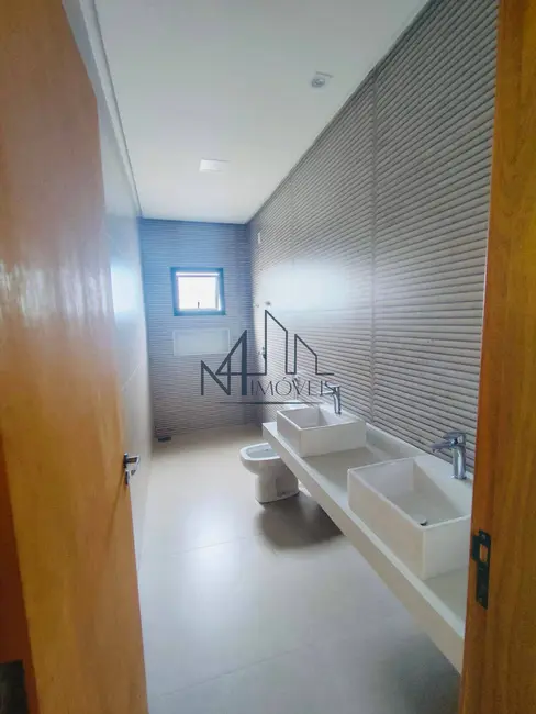 Casa com 4 quartos à venda, 360m2 em Jardins Nápoles, Senador Canedo - GO - imagem 7 Foto 7 de Casa com 4 quartos à venda, 360m2 em Jardins Nápoles, Senador Canedo - GO