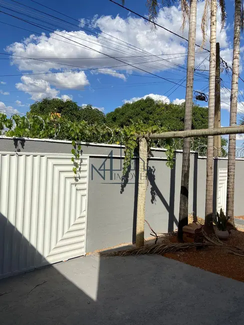 Casa com 3 quartos à venda, 372m2 em Jardim Veneza, Aparecida De Goiania - GO - imagem 3 Foto 3 de Casa com 3 quartos à venda, 372m2 em Jardim Veneza, Aparecida De Goiania - GO