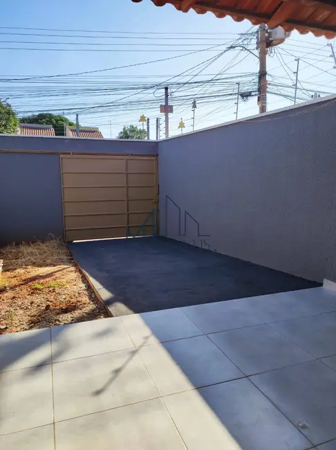 Foto 2 de Casa com 2 quartos à venda, 179m2 em Setor Maysa, Trindade - GO