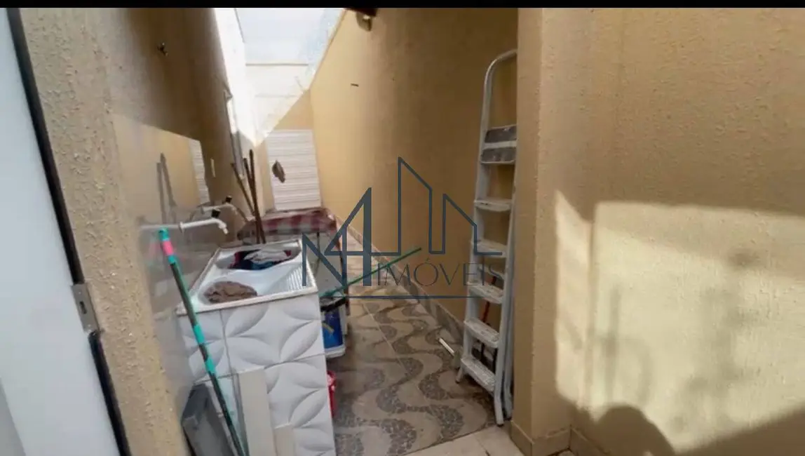 Foto 8 de Casa com 2 quartos à venda, 121m2 em Goianira - GO