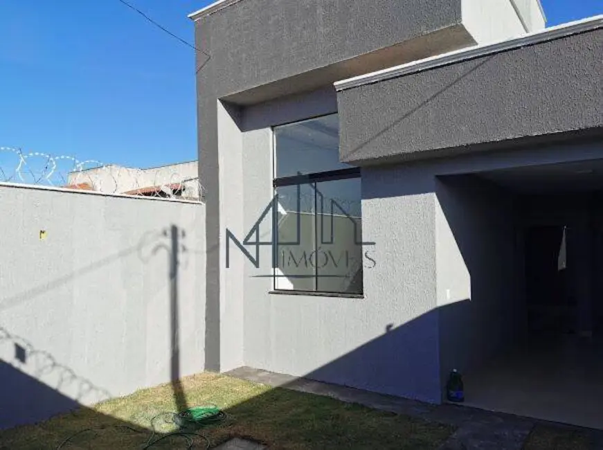 Foto 1 de Casa com 3 quartos à venda, 180m2 em Residencial Marília, Senador Canedo - GO
