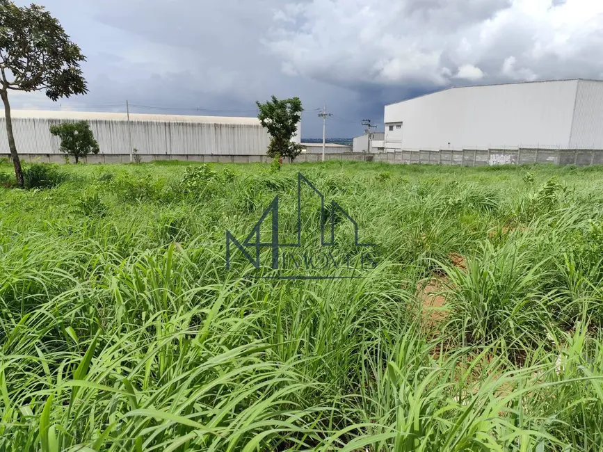 Terreno / Lote à venda, 4300m2 em Hidrolandia - GO - imagem 3 Foto 3 de Terreno / Lote à venda, 4300m2 em Hidrolandia - GO