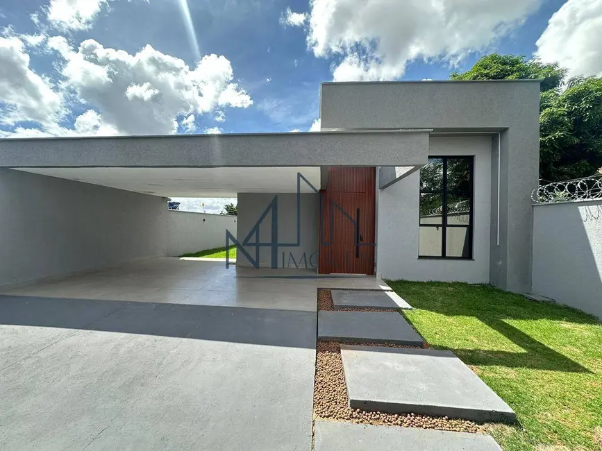 Foto 1 de Casa com 3 quartos à venda, 360m2 em Jardim Cristalino, Aparecida De Goiania - GO