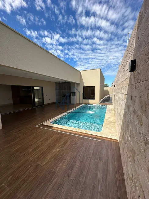 Foto 6 de Casa com 3 quartos à venda, 360m2 em Setor Cristina II Expansão, Trindade - GO