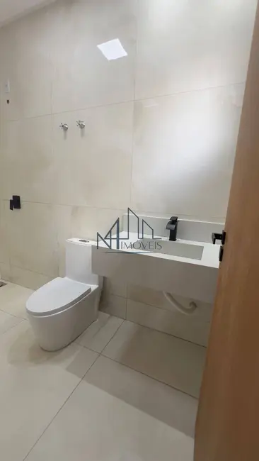 Casa com 3 quartos à venda, 360m2 em Residencial Condomínio Jardim Veneza, Senador Canedo - GO - imagem 6 Foto 6 de Casa com 3 quartos à venda, 360m2 em Residencial Condomínio Jardim Veneza, Senador Canedo - GO
