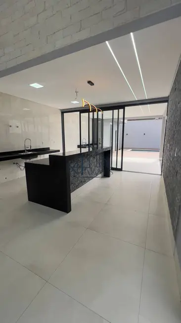 Casa com 3 quartos à venda, 360m2 em Residencial Condomínio Jardim Veneza, Senador Canedo - GO - imagem 4 Foto 4 de Casa com 3 quartos à venda, 360m2 em Residencial Condomínio Jardim Veneza, Senador Canedo - GO