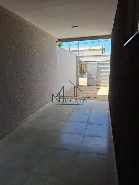 Foto 3 de Casa com 3 quartos à venda, 180m2 em Setor Orientville, Goiania - GO