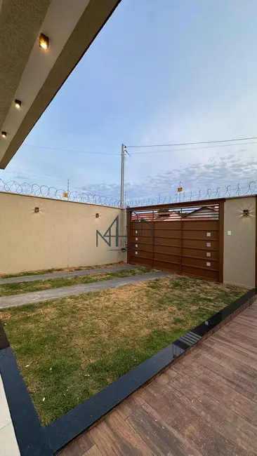 Foto 3 de Casa com 3 quartos à venda, 300m2 em Parque Veiga Jardim, Aparecida De Goiania - GO