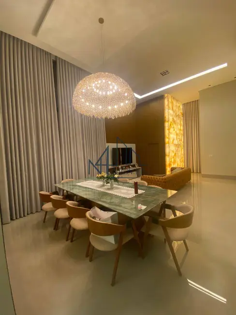 Casa com 3 quartos à venda, 525m2 em Vila Rosa, Goiania - GO - imagem 9 Foto 9 de Casa com 3 quartos à venda, 525m2 em Vila Rosa, Goiania - GO