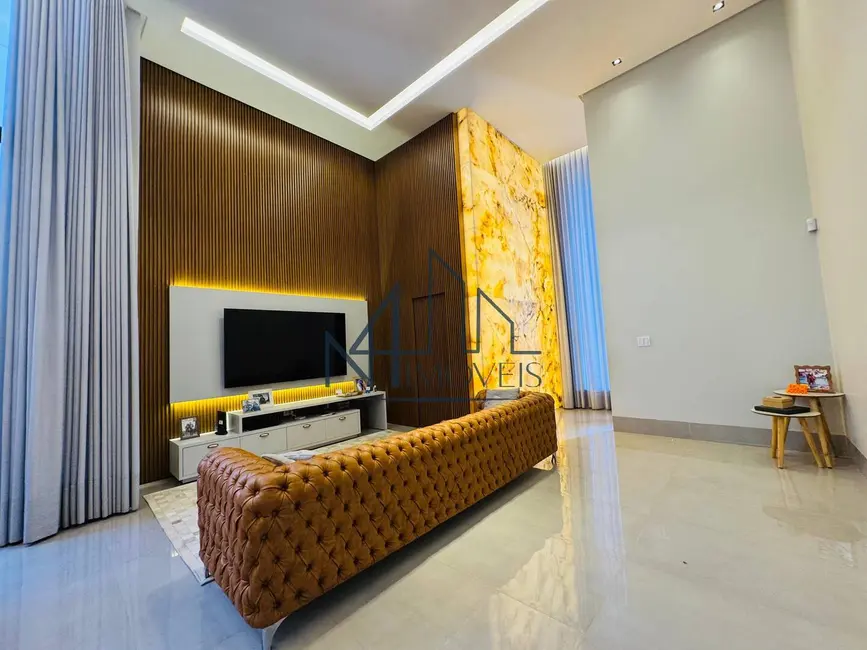 Casa com 3 quartos à venda, 525m2 em Vila Rosa, Goiania - GO - imagem 8 Foto 8 de Casa com 3 quartos à venda, 525m2 em Vila Rosa, Goiania - GO