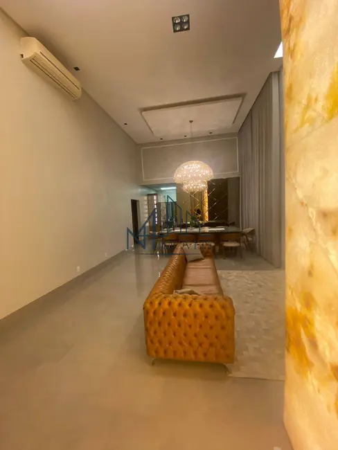 Casa com 3 quartos à venda, 525m2 em Vila Rosa, Goiania - GO - imagem 6 Foto 6 de Casa com 3 quartos à venda, 525m2 em Vila Rosa, Goiania - GO