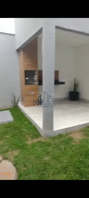 Casa com 3 quartos à venda, 180m2 em Setor Garavelo, Aparecida De Goiania - GO - imagem 9 Foto 9 de Casa com 3 quartos à venda, 180m2 em Setor Garavelo, Aparecida De Goiania - GO
