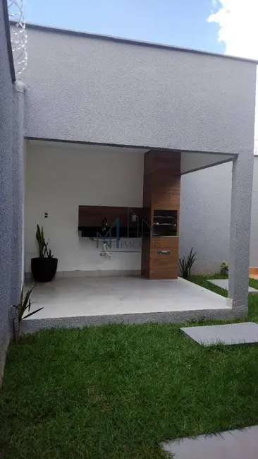 Casa com 3 quartos à venda, 180m2 em Setor Garavelo, Aparecida De Goiania - GO - imagem 1 Foto 1 de Casa com 3 quartos à venda, 180m2 em Setor Garavelo, Aparecida De Goiania - GO