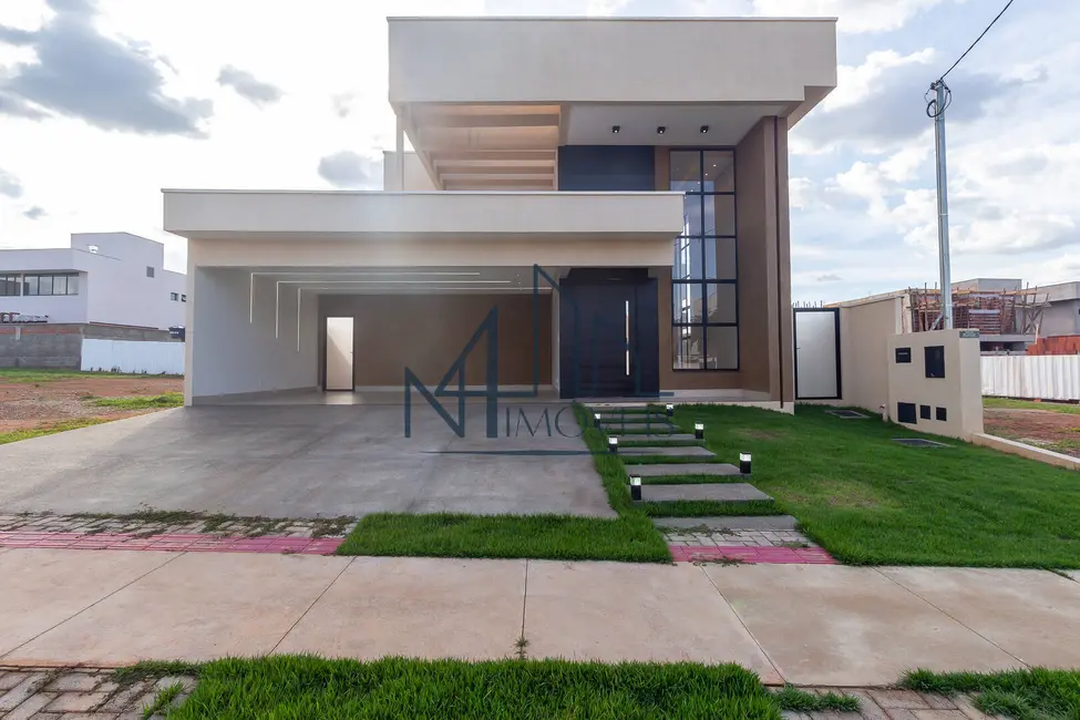 Foto 2 de Casa com 3 quartos à venda, 324m2 em Aparecida De Goiania - GO