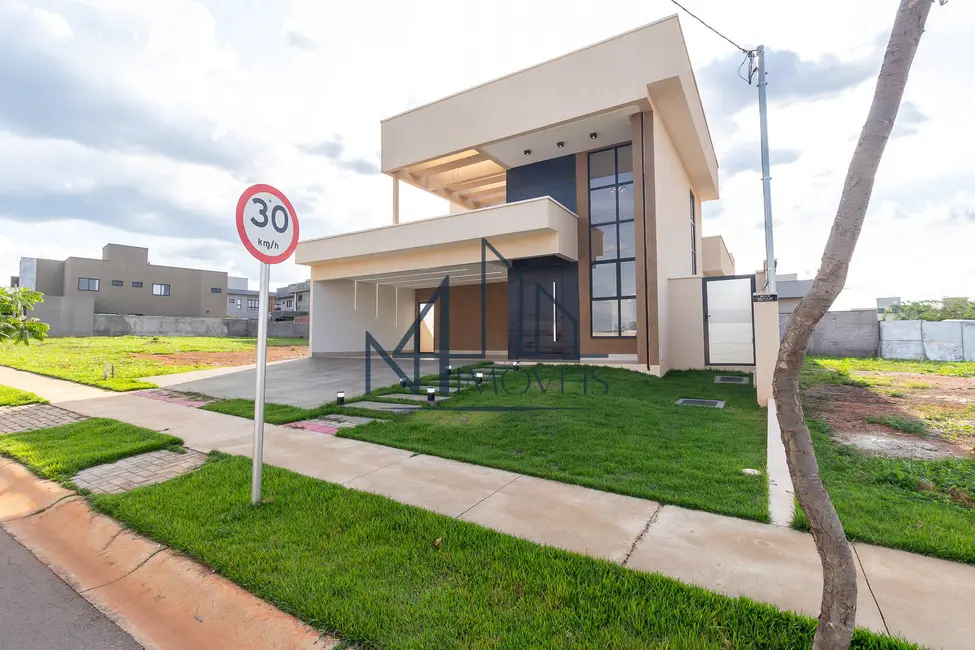 Foto 3 de Casa com 3 quartos à venda, 324m2 em Aparecida De Goiania - GO