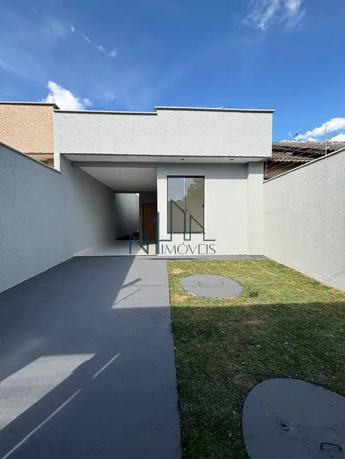 Foto 2 de Casa com 3 quartos à venda, 180m2 em Parque Ibirapuera, Aparecida De Goiania - GO