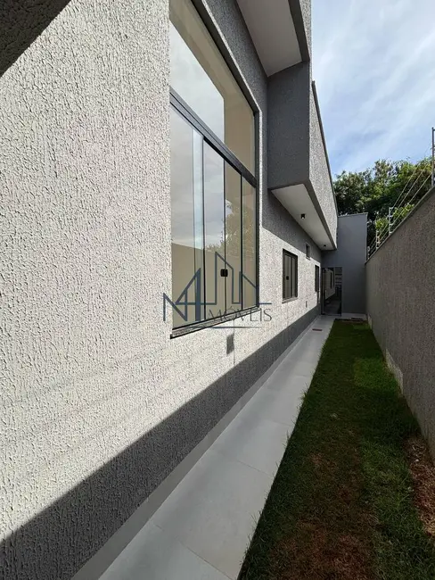 Foto 4 de Sobrado com 3 quartos à venda, 186m2 em Residencial Village Garavelo, Aparecida De Goiania - GO