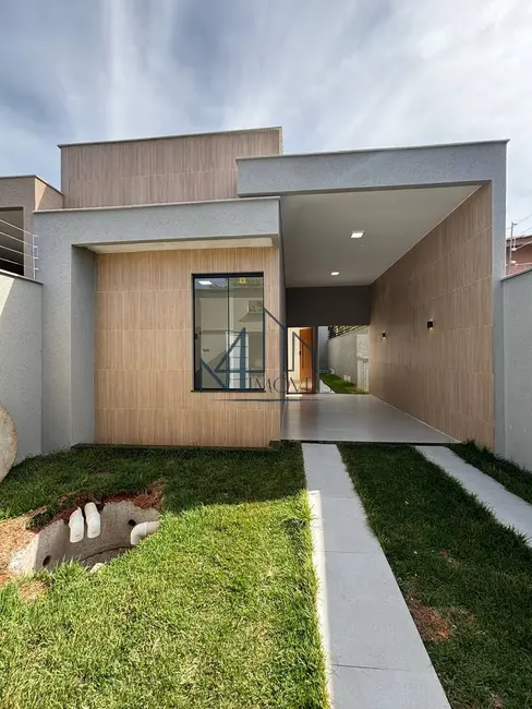 Foto 2 de Sobrado com 3 quartos à venda, 186m2 em Residencial Village Garavelo, Aparecida De Goiania - GO