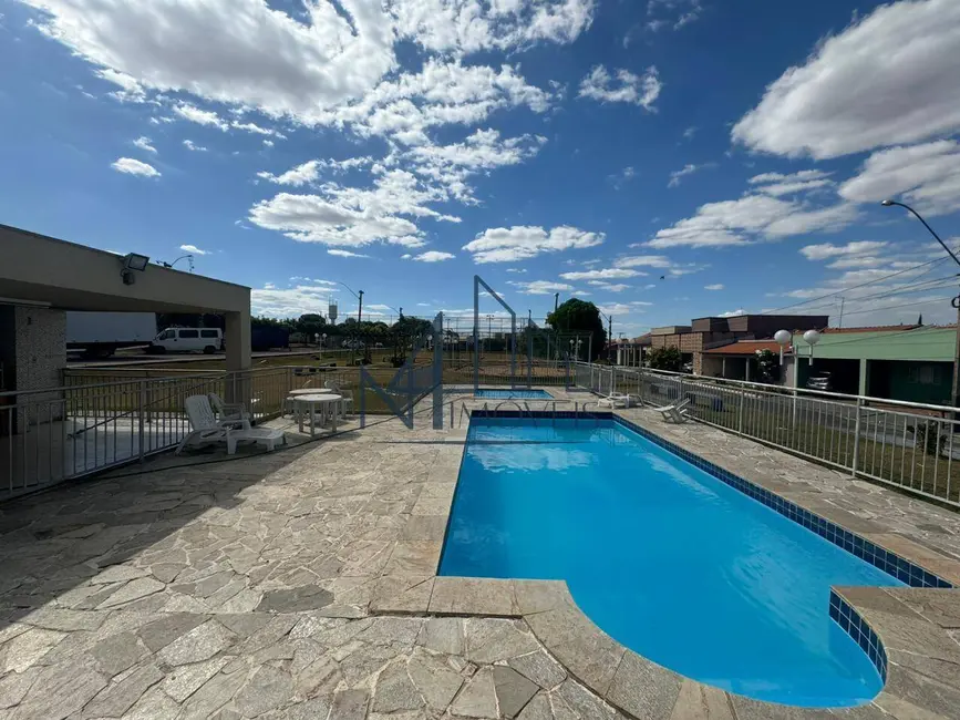 Casa de Condomínio com 4 quartos à venda, 220m2 em Condomínio Amin Camargo, Goiania - GO - imagem 3 Foto 3 de Casa de Condomínio com 4 quartos à venda, 220m2 em Condomínio Amin Camargo, Goiania - GO