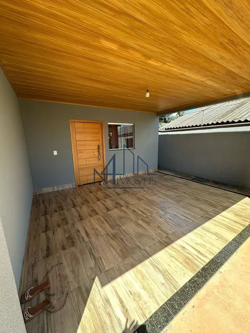 Foto 2 de Casa com 3 quartos à venda, 360m2 em Hidrolandia - GO