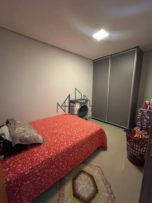 Casa com 3 quartos à venda, 360m2 em Hidrolandia - GO - imagem 9 Foto 9 de Casa com 3 quartos à venda, 360m2 em Hidrolandia - GO