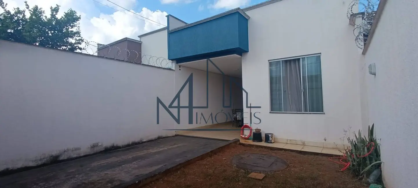 Foto 2 de Casa com 2 quartos à venda, 180m2 em Jardim Veneza, Aparecida De Goiania - GO