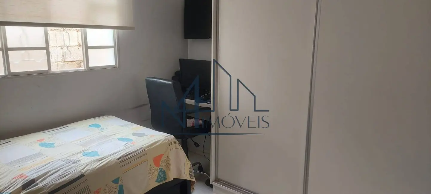 Casa com 3 quartos à venda em Vale do Sol, Aparecida De Goiania - GO - imagem 4 Foto 4 de Casa com 3 quartos à venda em Vale do Sol, Aparecida De Goiania - GO