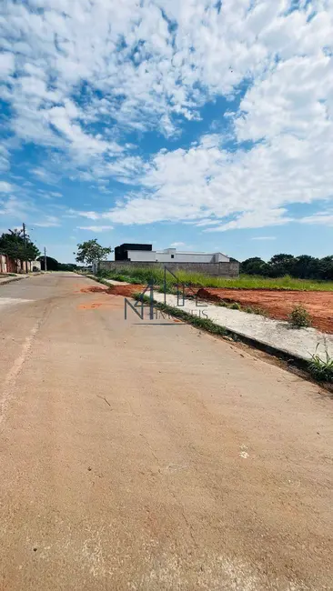 Foto 2 de Terreno / Lote à venda, 360m2 em Vila Oliveira, Aparecida De Goiania - GO