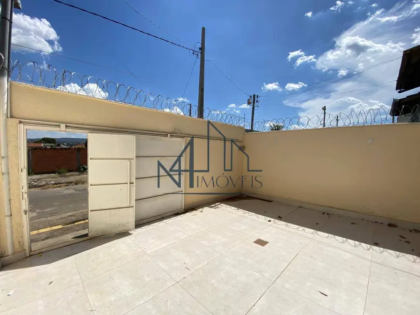 Foto 2 de Sobrado com 4 quartos à venda, 192m2 em Parque Veiga Jardim, Aparecida De Goiania - GO