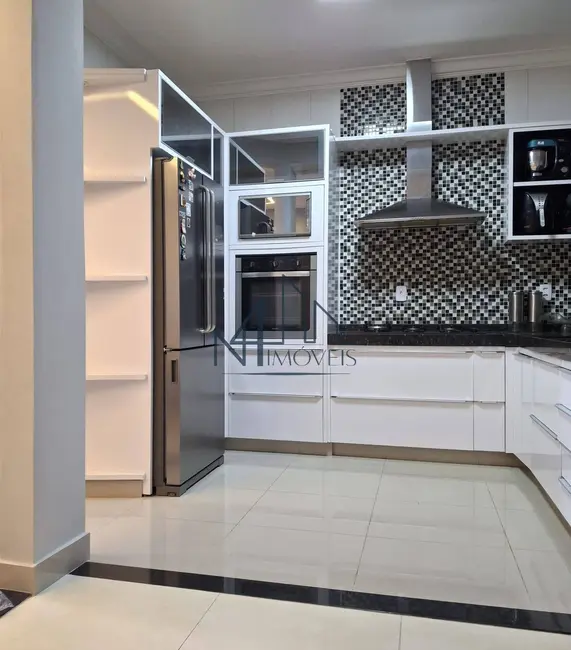 Foto 9 de Sobrado com 3 quartos à venda, 170m2 em Setor Faiçalville, Goiania - GO