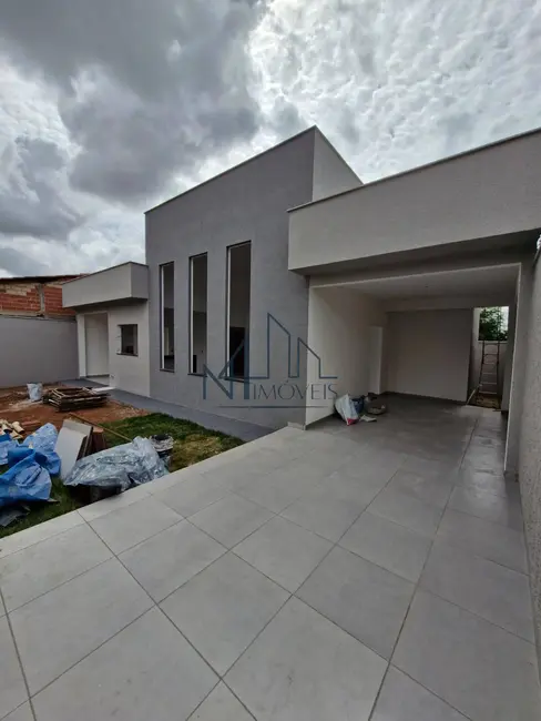 Foto 2 de Casa com 3 quartos à venda, 225m2 em Parque das Nações, Aparecida De Goiania - GO