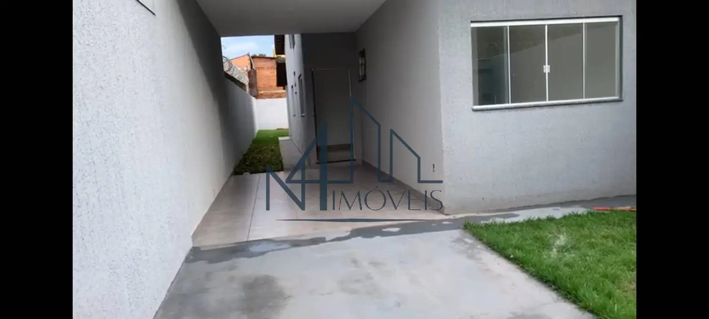 Foto 2 de Casa com 2 quartos à venda, 180m2 em Parque Hayala, Aparecida De Goiania - GO