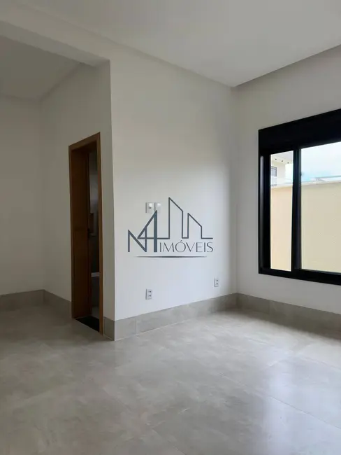 Foto 8 de Casa com 3 quartos à venda em Aparecida De Goiania - GO