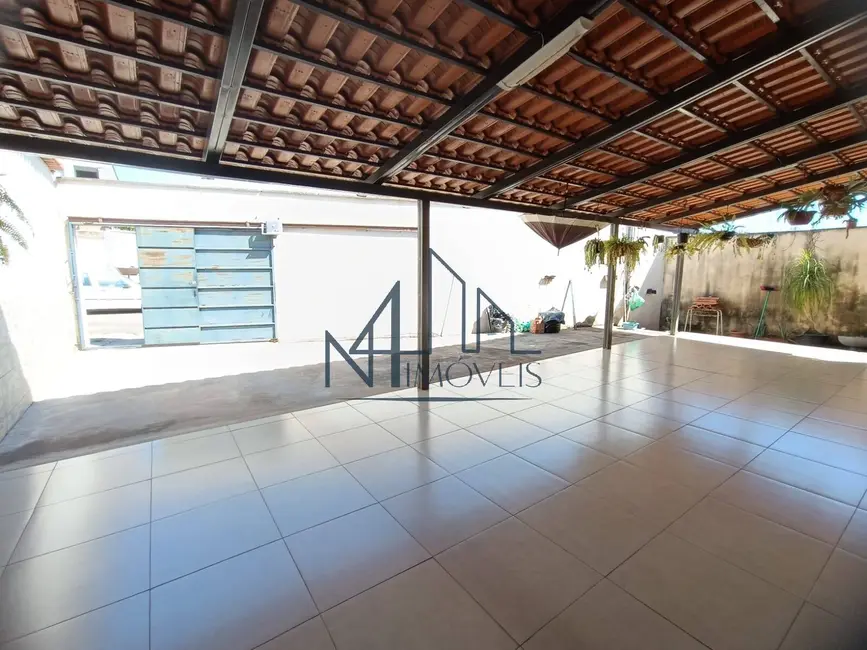 Foto 1 de Casa com 3 quartos à venda, 264m2 em Jardim Imperial, Aparecida De Goiania - GO