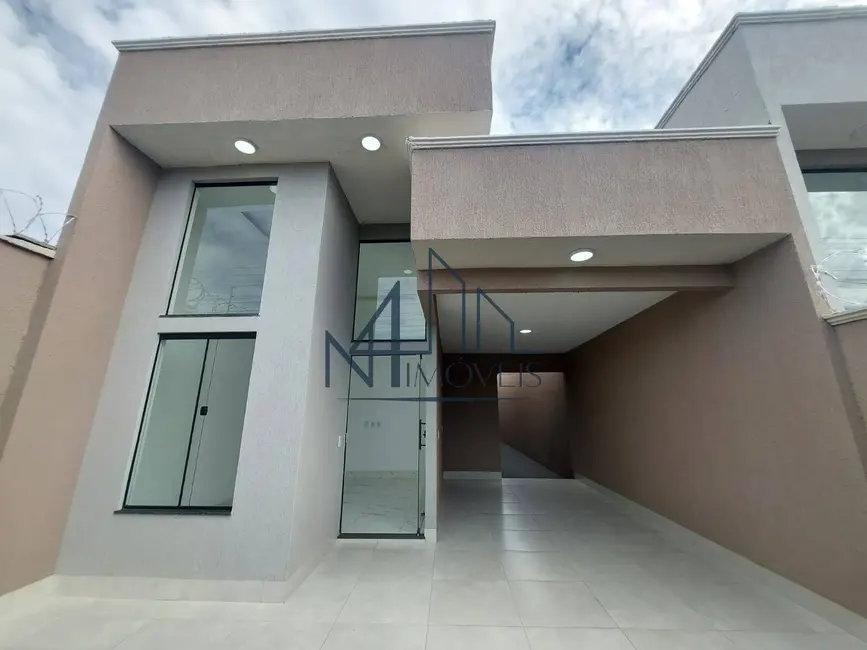 Foto 2 de Casa com 3 quartos à venda, 180m2 em Aparecida De Goiania - GO