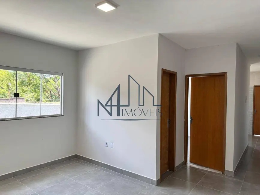 Casa com 2 quartos à venda, 200m2 em Jardim Miramar, Aparecida De Goiania - GO - imagem 4 Foto 4 de Casa com 2 quartos à venda, 200m2 em Jardim Miramar, Aparecida De Goiania - GO