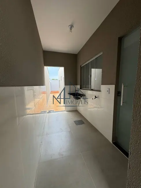 Foto 11 de Casa com 2 quartos à venda, 180m2 em Hidrolandia - GO