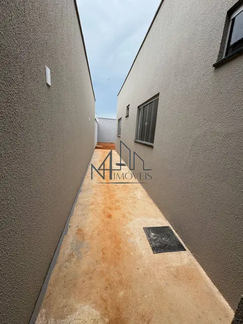 Foto 2 de Casa com 2 quartos à venda, 180m2 em Hidrolandia - GO