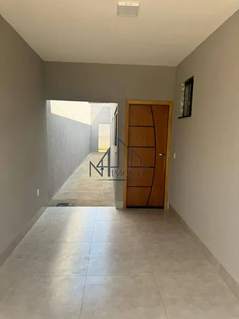 Casa com 2 quartos à venda, 180m2 em Setor Rio Vermelho, Aparecida De Goiania - GO - imagem 3 Foto 3 de Casa com 2 quartos à venda, 180m2 em Setor Rio Vermelho, Aparecida De Goiania - GO