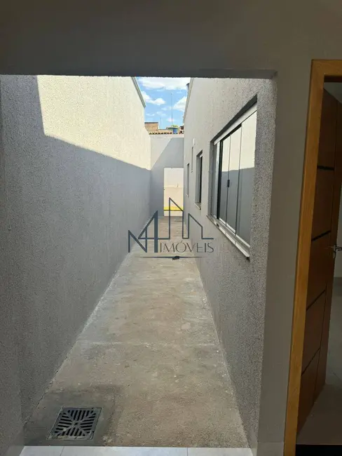 Casa com 2 quartos à venda, 180m2 em Setor Rio Vermelho, Aparecida De Goiania - GO - imagem 4 Foto 4 de Casa com 2 quartos à venda, 180m2 em Setor Rio Vermelho, Aparecida De Goiania - GO