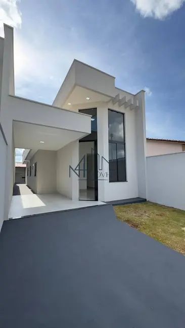Foto 1 de Casa com 3 quartos à venda, 185m2 em Parque Hayala, Aparecida De Goiania - GO