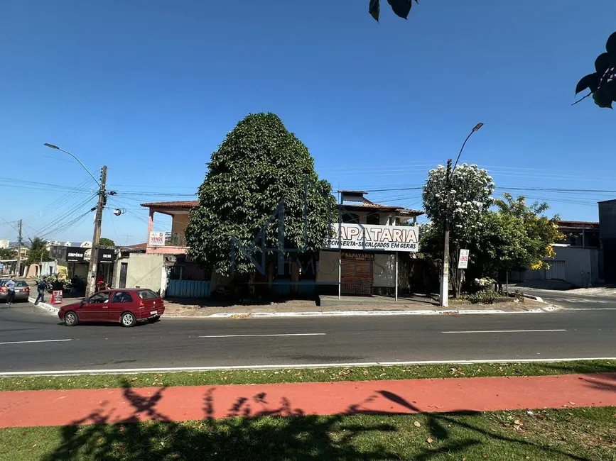 Foto 3 de Sobrado com 3 quartos à venda, 491m2 em Vila Brasília, Aparecida De Goiania - GO