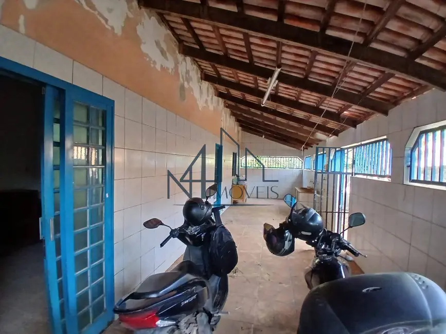 Casa com 2 quartos à venda, 380m2 em Jardim das Cascatas, Aparecida De Goiania - GO - imagem 2 Foto 2 de Casa com 2 quartos à venda, 380m2 em Jardim das Cascatas, Aparecida De Goiania - GO