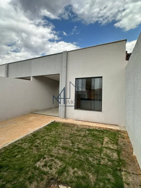 Foto 2 de Casa com 2 quartos à venda, 182m2 em Jardim Veneza, Aparecida De Goiania - GO