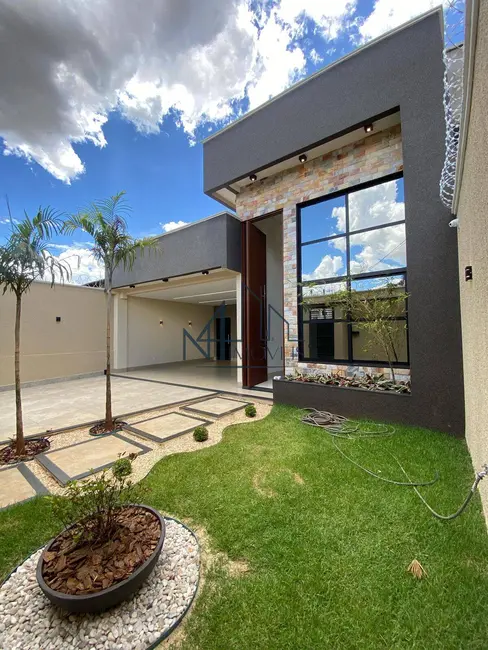 Foto 2 de Casa com 3 quartos à venda, 350m2 em Jardim Helvécia, Aparecida De Goiania - GO